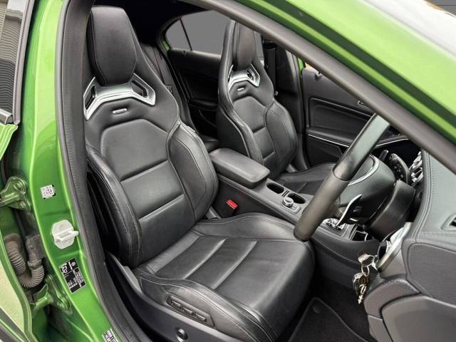 2016 Mercedes-Benz A Class 2.0 A45 AMG (Premium) SpdS DCT 4MATIC Euro 6 (s/s) 5dr