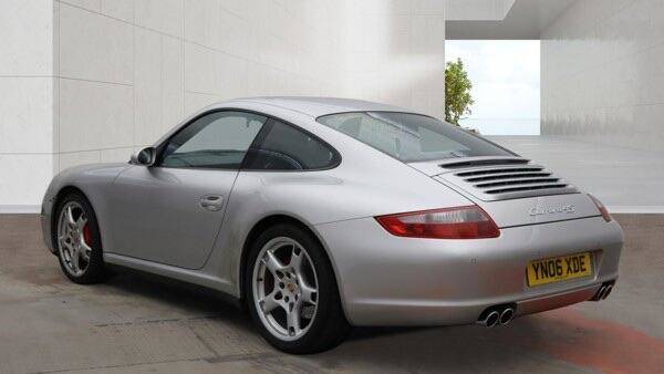 2006 Porsche 911 3.8 997 Carrera 4S Tiptronic S AWD 2dr